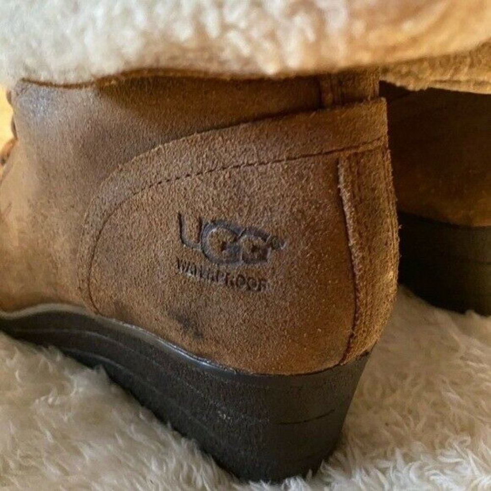 UGG Leather Zea Shearling Lace Up Ankle WEDGES Boots WATERPROOF Size 9 - Picture 10 of 11